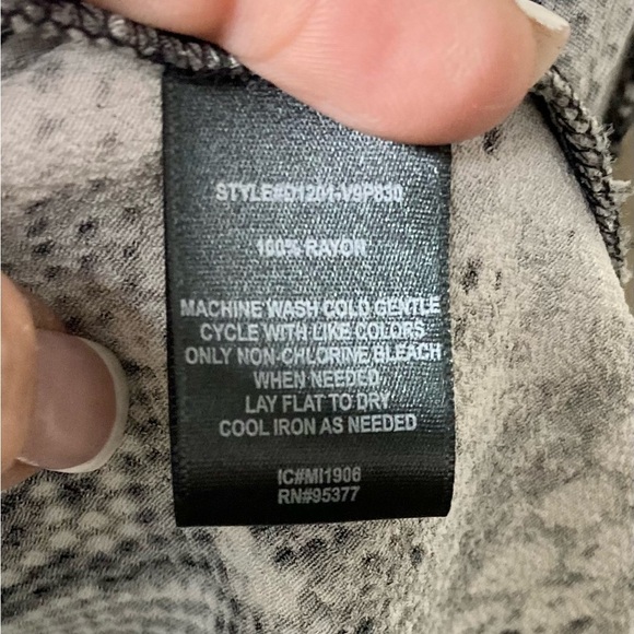 Sanctuary Snakeprint,‎ wrap dress, size large. - Picture 11 of 12